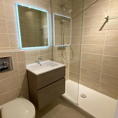Les Locations Cinaureva « Village De La » Apartment La Londe-les-Maures