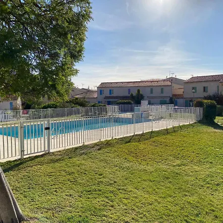 Les Locations Cinaureva « Village De La » Apartment La Londe-les-Maures