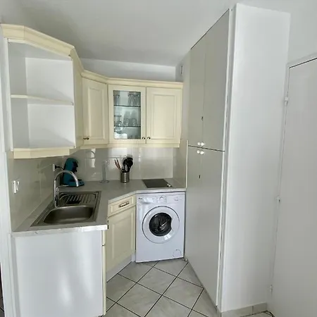 Apartment Les Locations Cinaureva « Village De La » La Londe-les-Maures